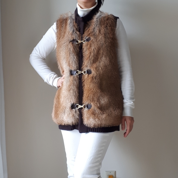 MICHAEL KORS FAUX FUR VEST - Picture 3 of 10